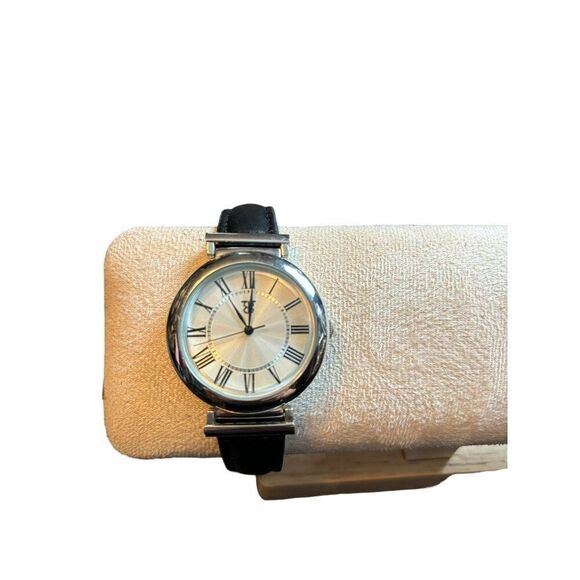 Vintage Silver Roman Numeral Wrist Watch With Black Leather Band - Picture 4 of 8